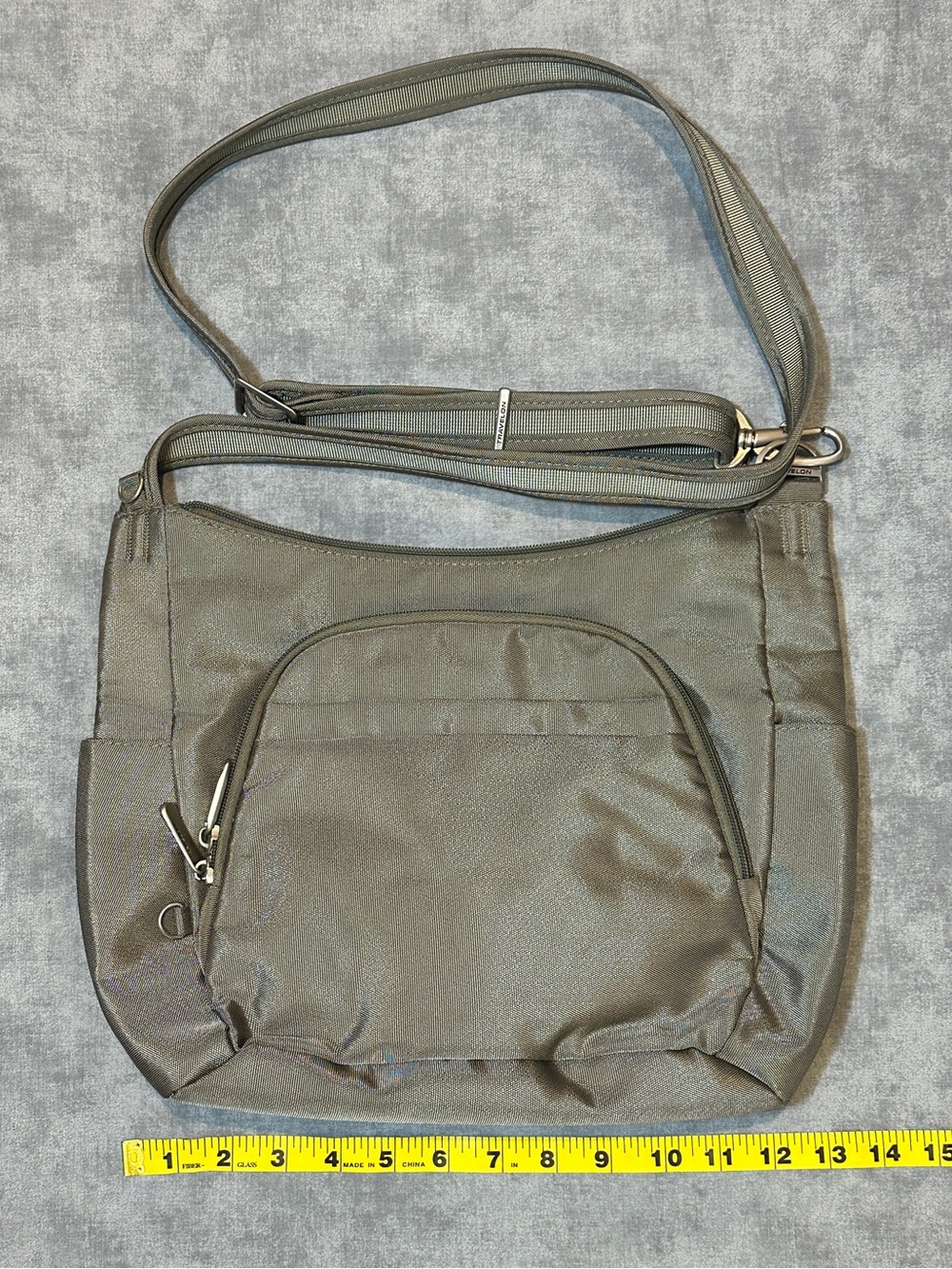 Travelon Anti-Theft Classic Crossbody Bucket Bag – Taupe / Nutmeg